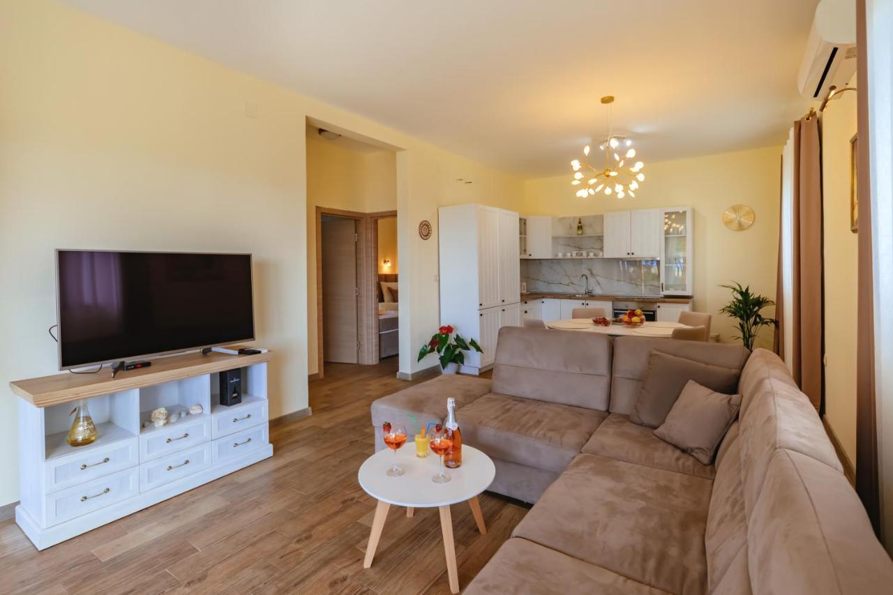 Holiday Home Sea Petrovac 外观 照片
